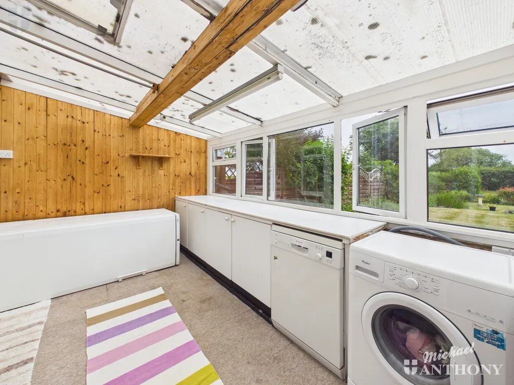 Brudenell Drive, Stoke Mandeville, Aylesbury, HP22 5UR, photo 11