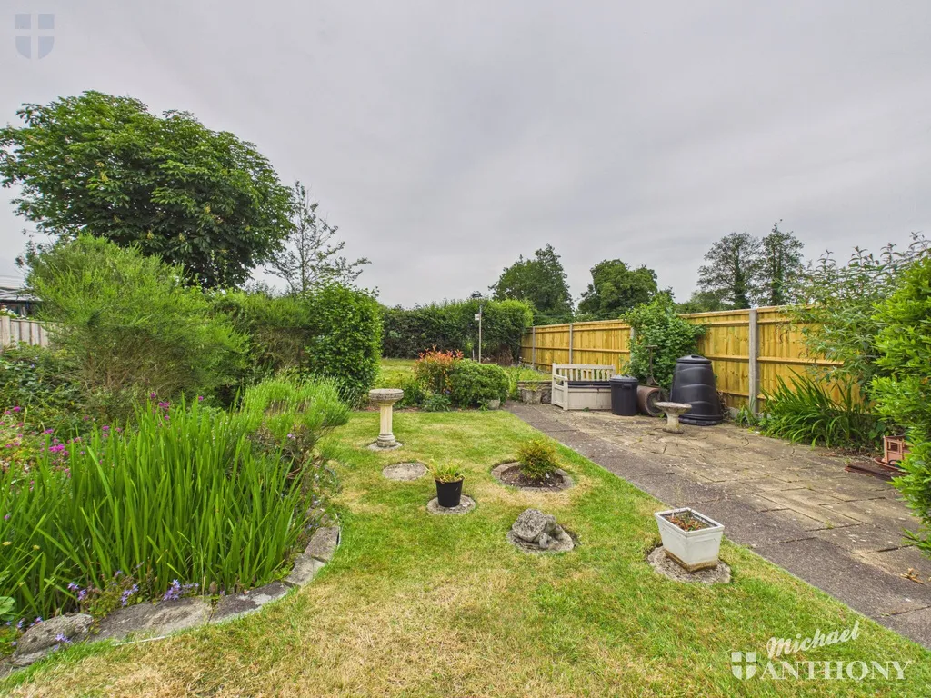 Brudenell Drive, Stoke Mandeville, Aylesbury, HP22 5UR, photo 3
