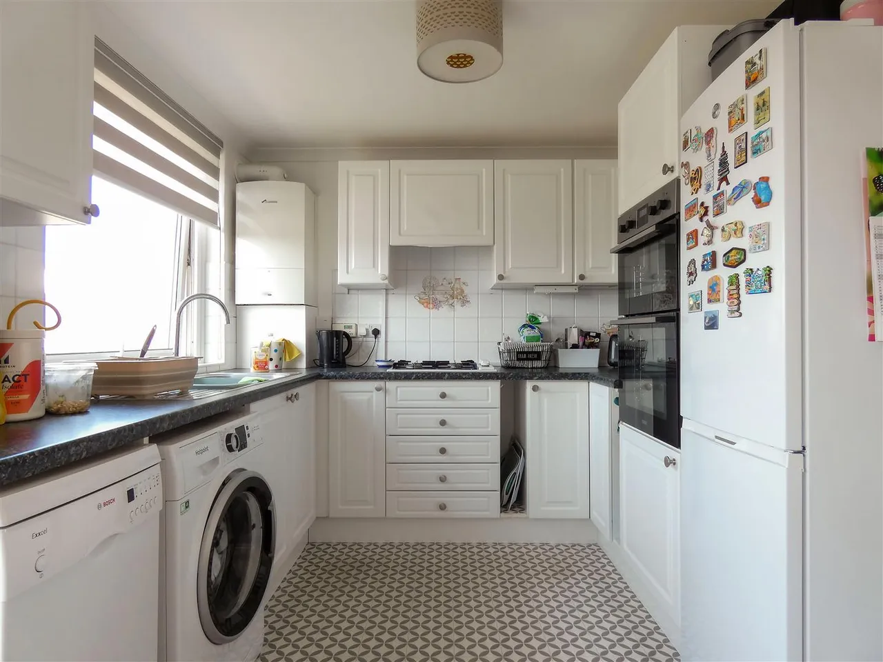Chanctonbury Road, Rustington, photo 4
