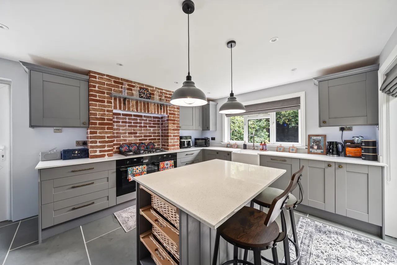 Brinkley Road, WORCESTER PARK, Surrey, Worcester Park, KT48JF, photo 9