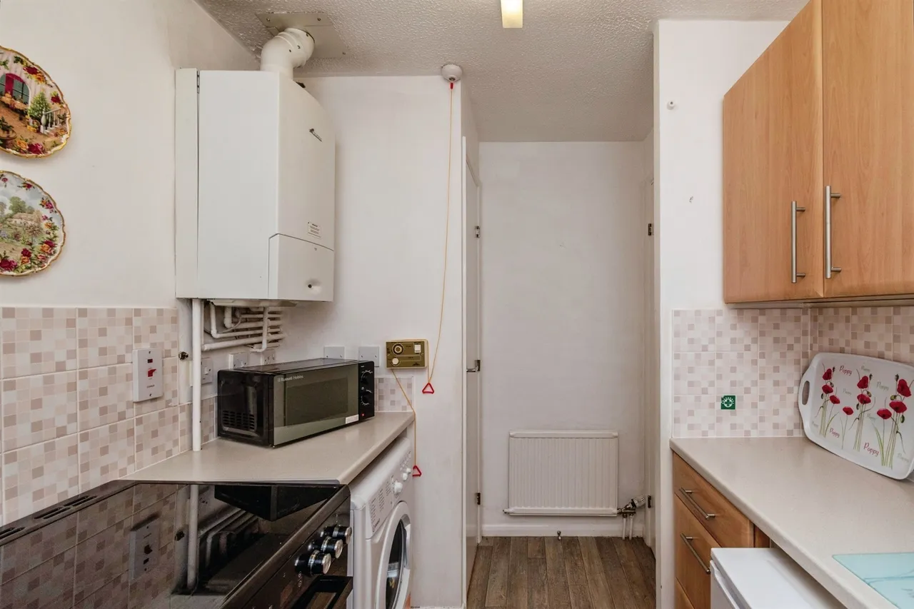 Remington Drive, Cannock, WS11, photo 6