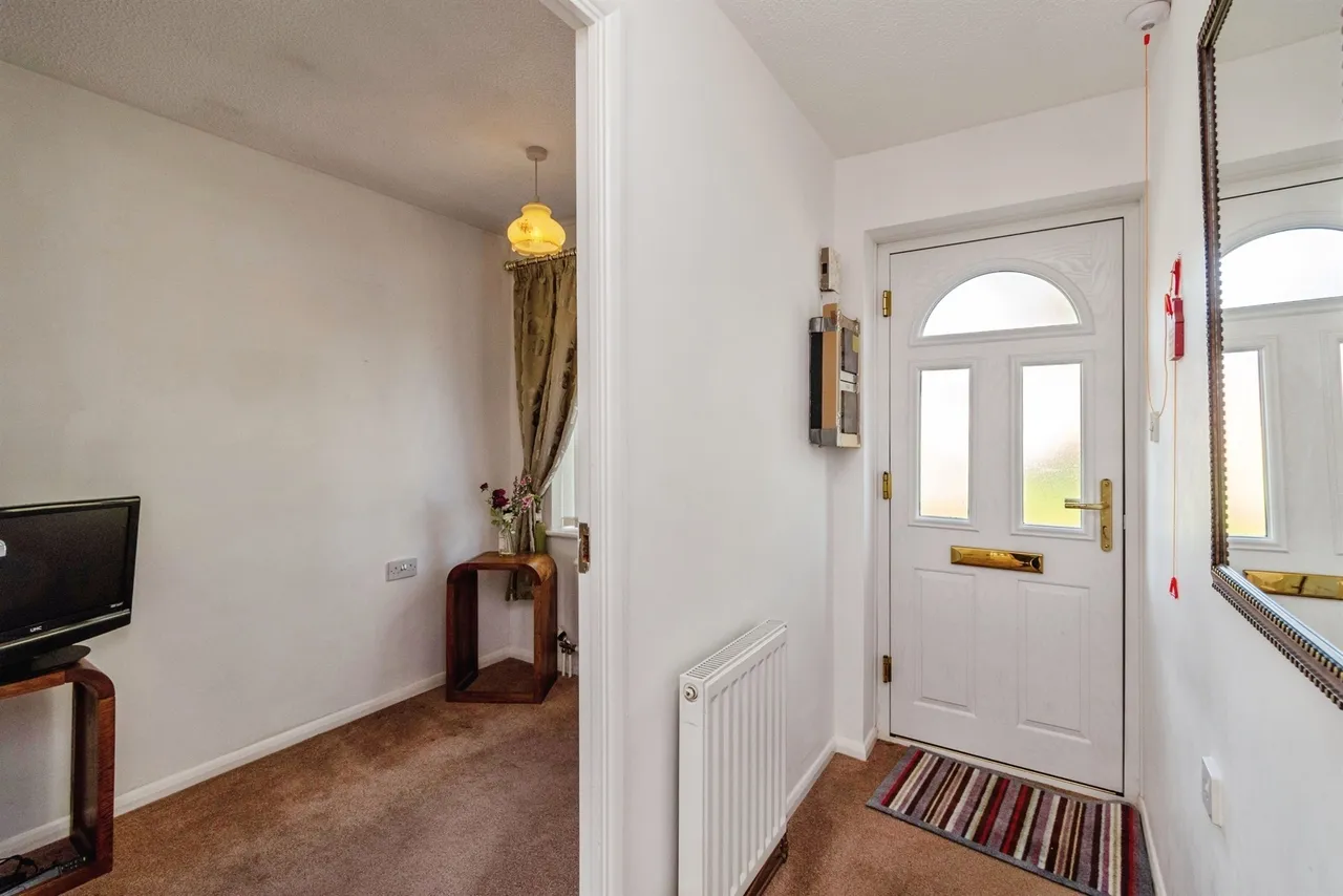 Remington Drive, Cannock, WS11, photo 7