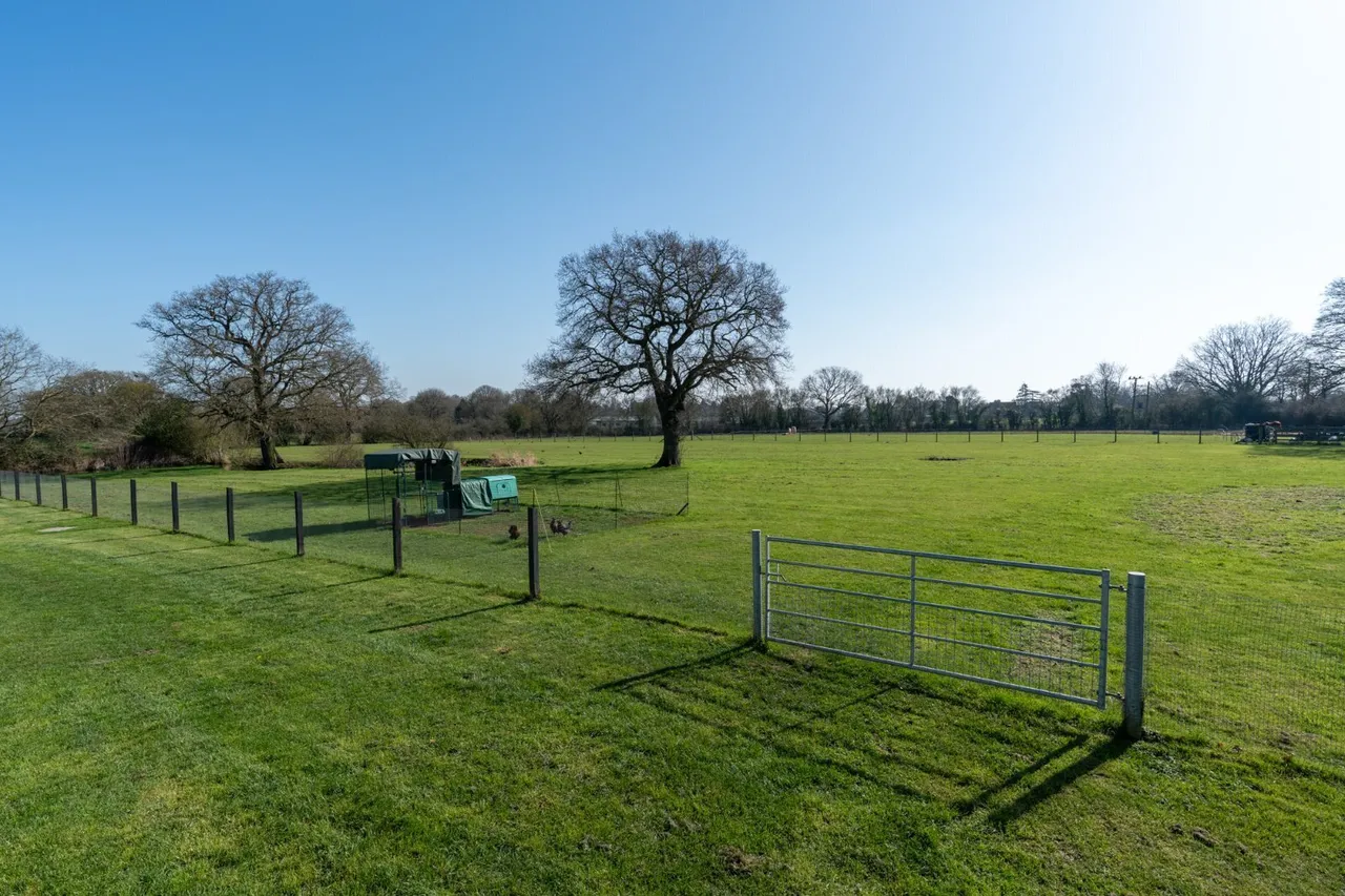 Bures Road, West Bergholt, CO6, photo 25