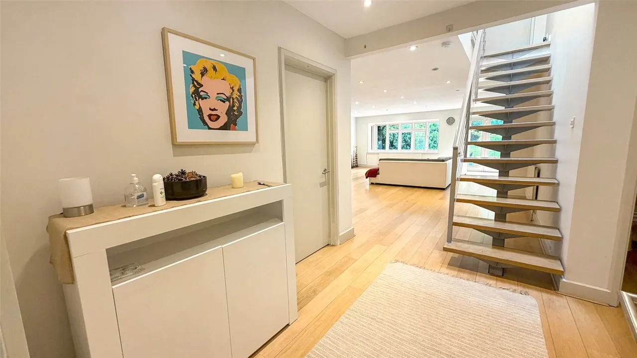 Covert Way, Hadley Wood, EN4 0LT, photo 3