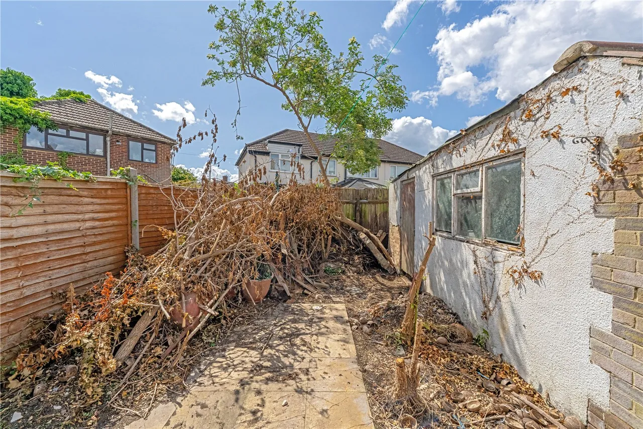 Green Lane, Hanworth, TW13 6TN, photo 9