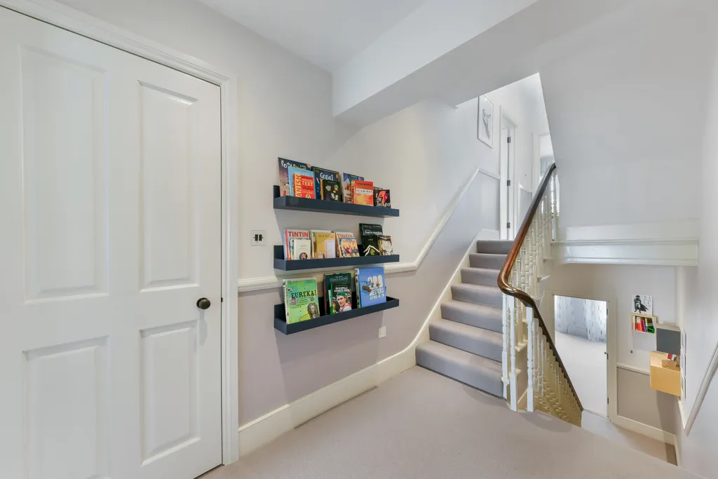 Rosehill Road, London, SW18, photo 13