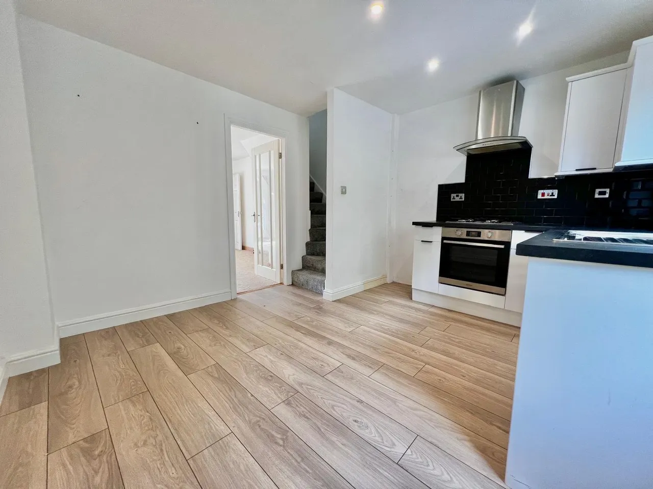 Low Lane, Horsforth, LS18, photo 10