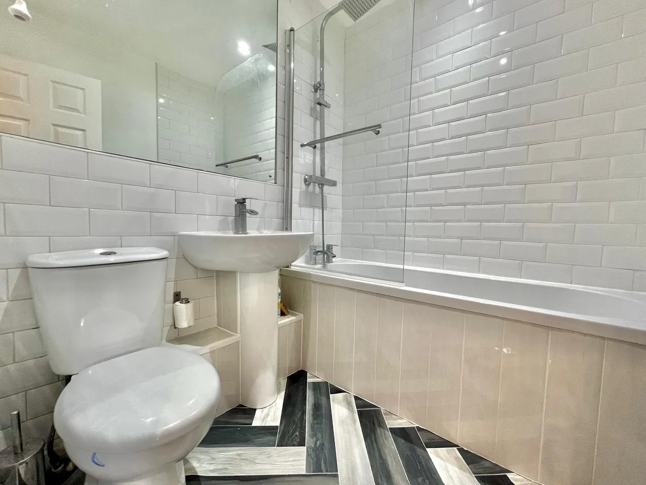 Low Lane, Horsforth, LS18, photo 16