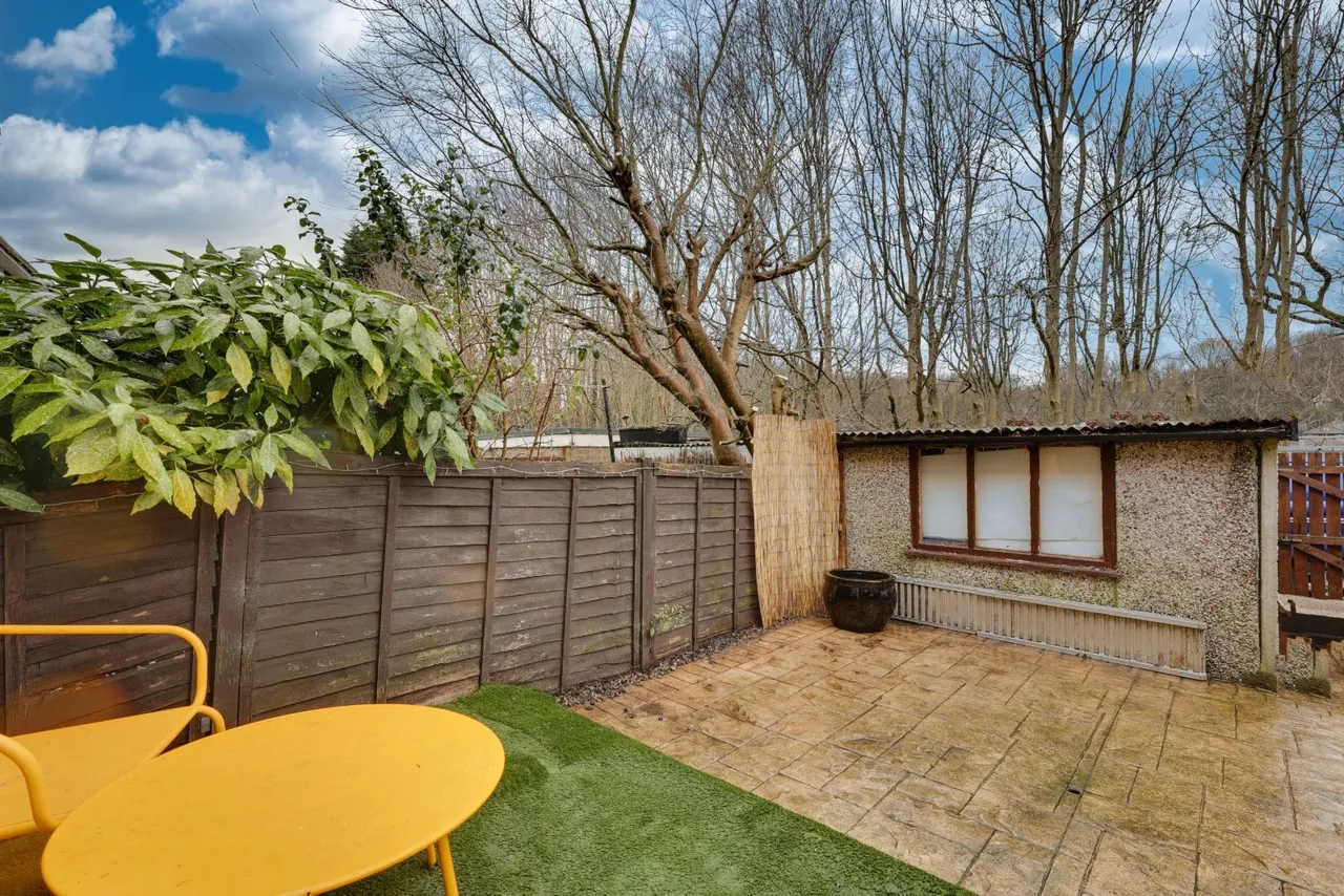 Low Lane, Horsforth, LS18, photo 18