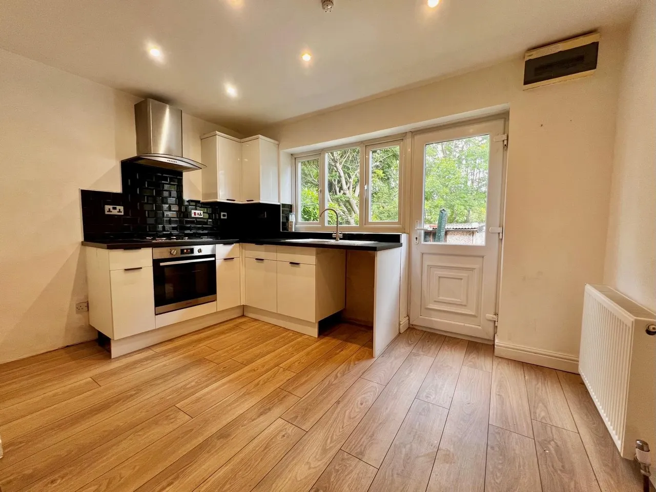 Low Lane, Horsforth, LS18, photo 7