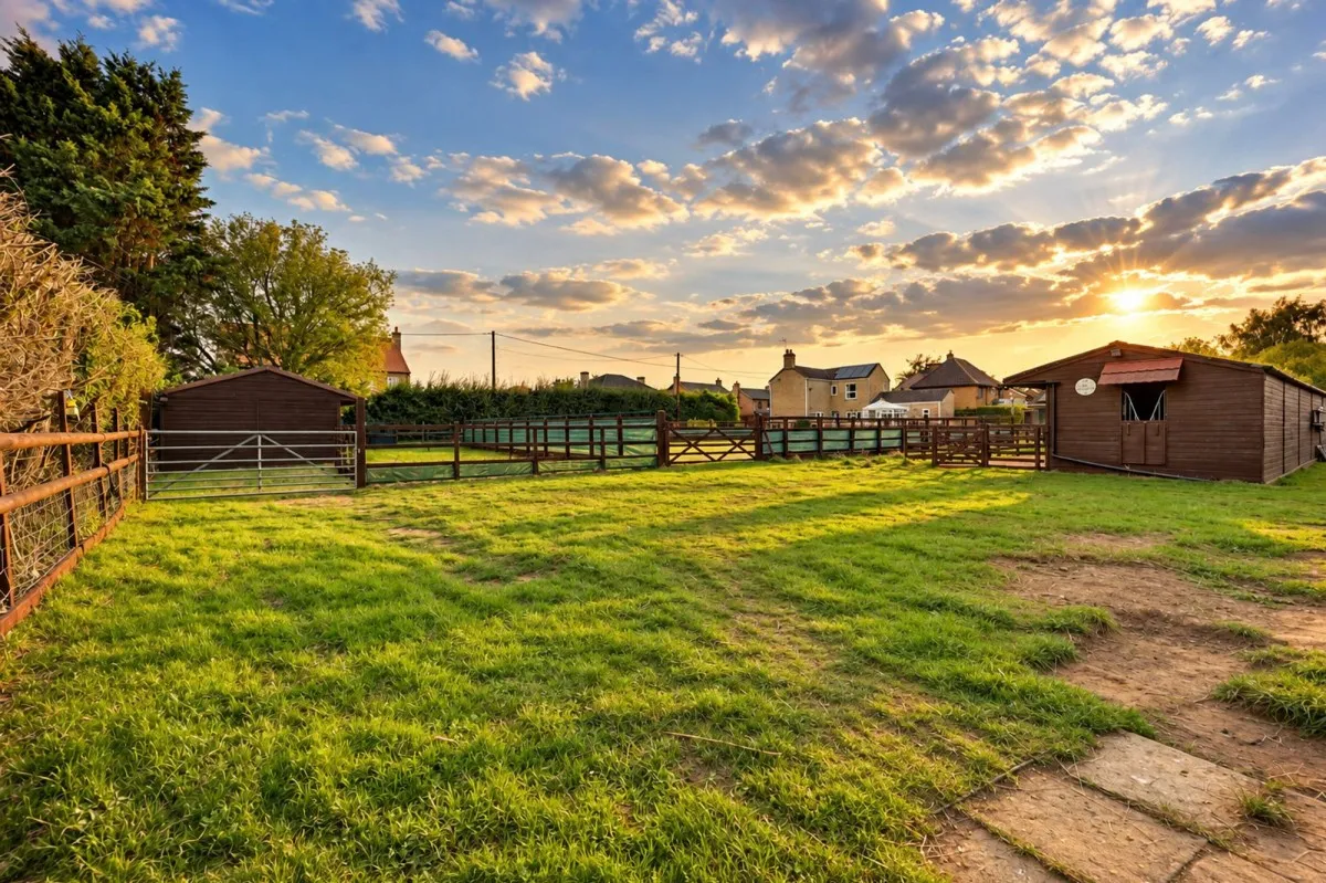 Fridaybridge Road, Elm, PE14, photo 32