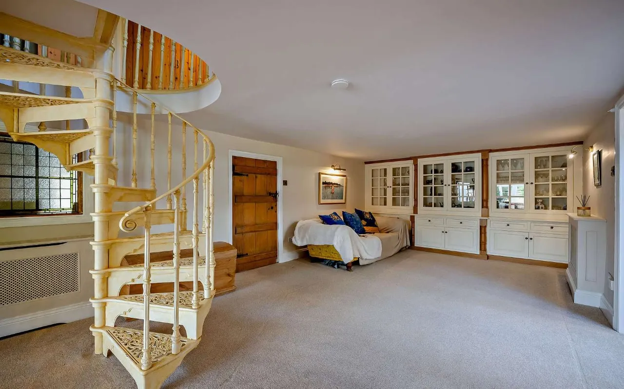 The Lloyd, Hales, TF9, photo 12