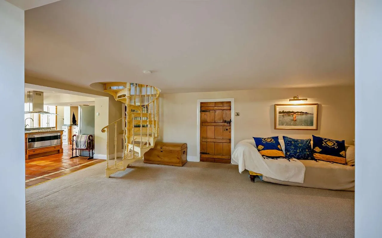 The Lloyd, Hales, TF9, photo 13