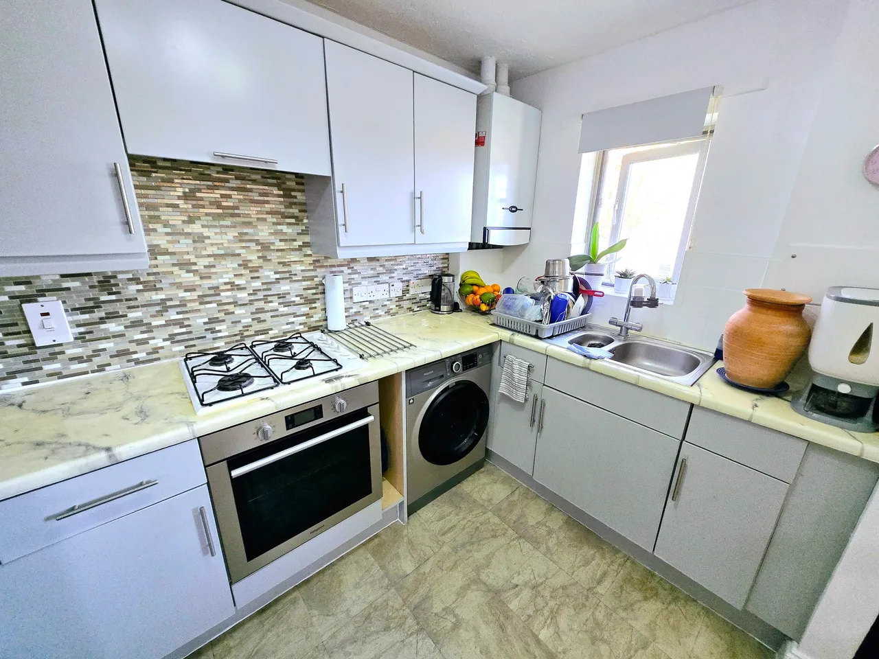 Owen Close, Northolt, UB5, photo 5
