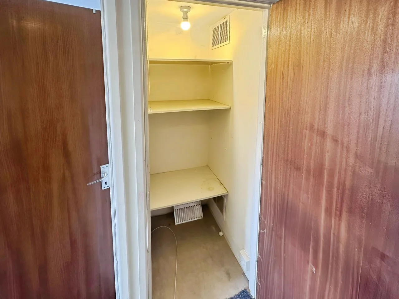 Off Old Bedford Rd, Luton, LU2, photo 19