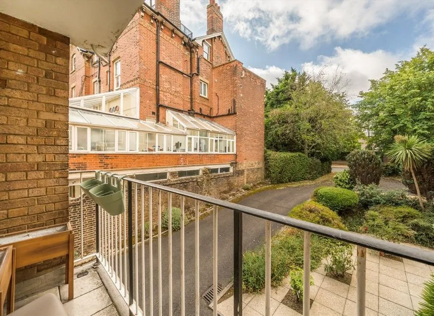 Castlebar Hill, Ealing, W5, photo 5