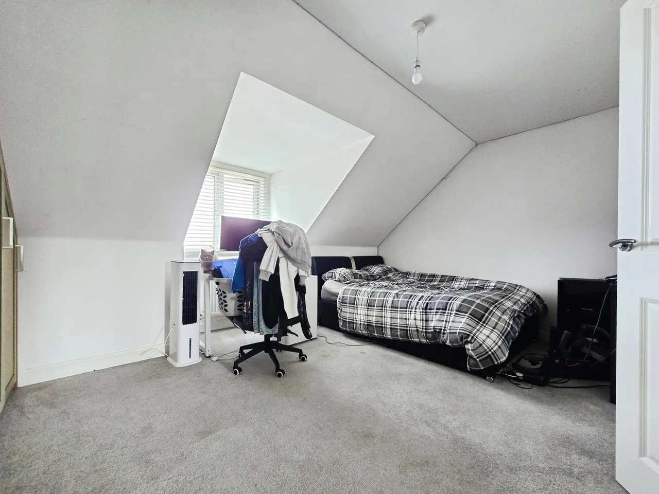 Blackburne Way, Tongham, GU10, photo 11