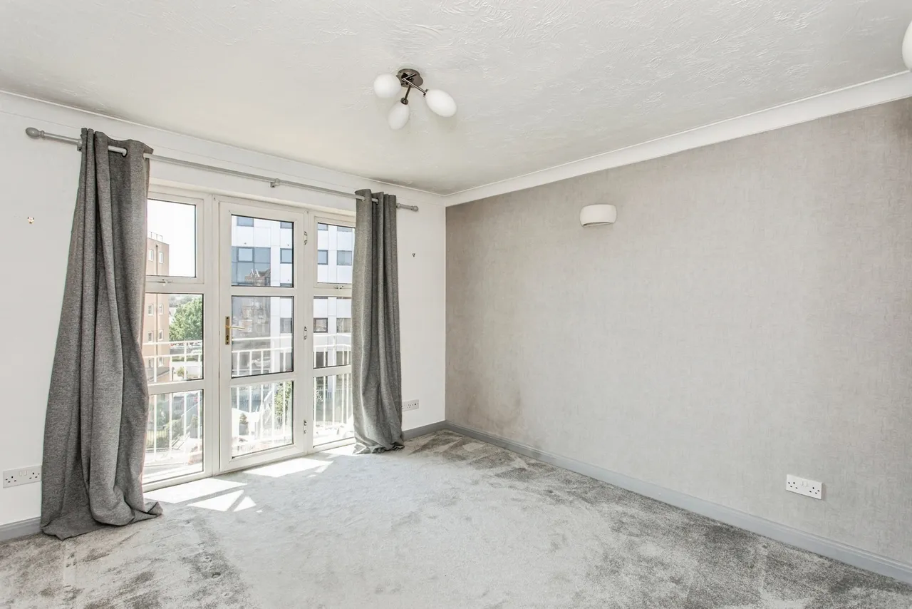 Lauriston Place, 150 Southchurch Avenue, Southend-On-Sea, Essex, SS1, photo 2