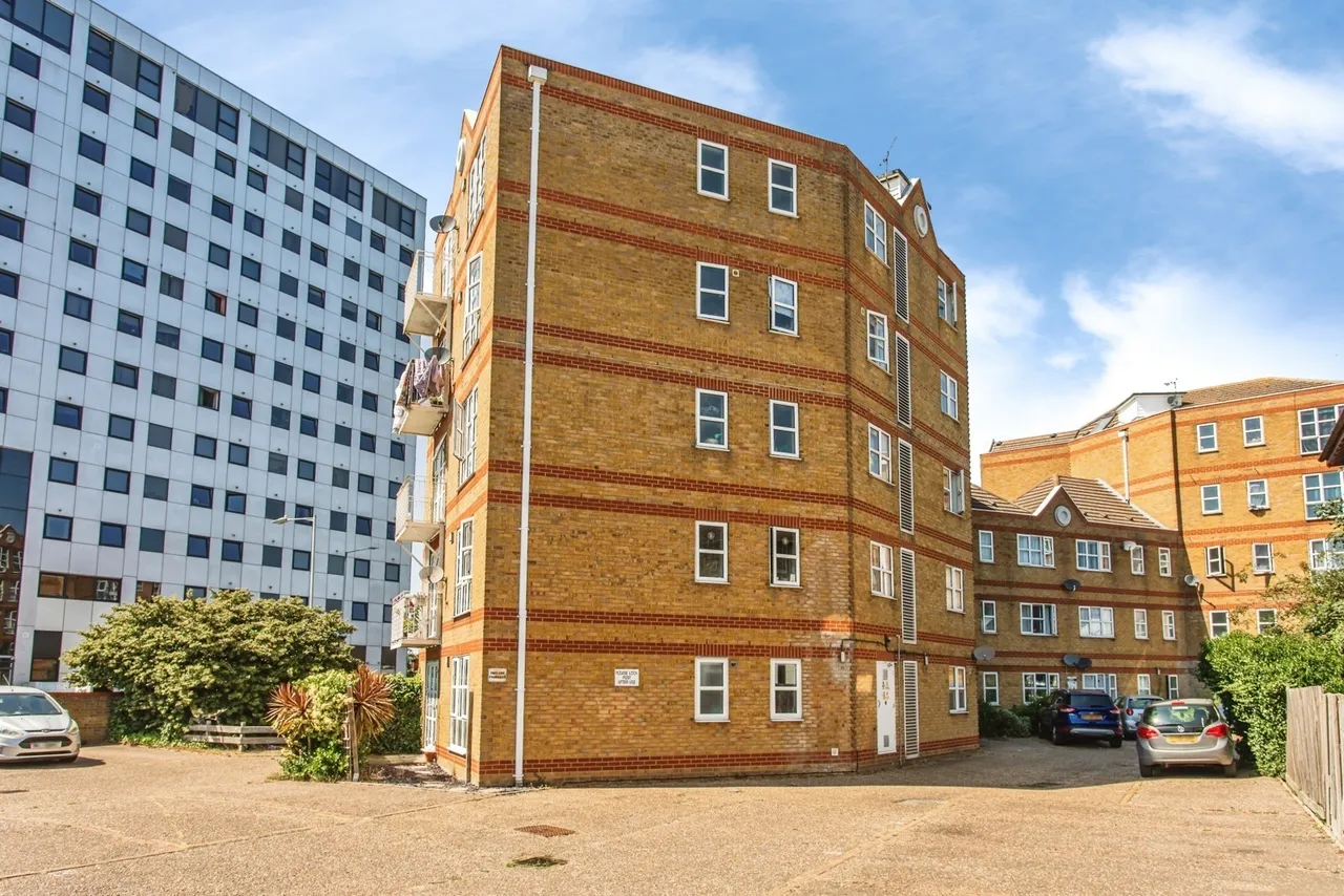 Lauriston Place, 150 Southchurch Avenue, Southend-On-Sea, Essex, SS1, photo 19