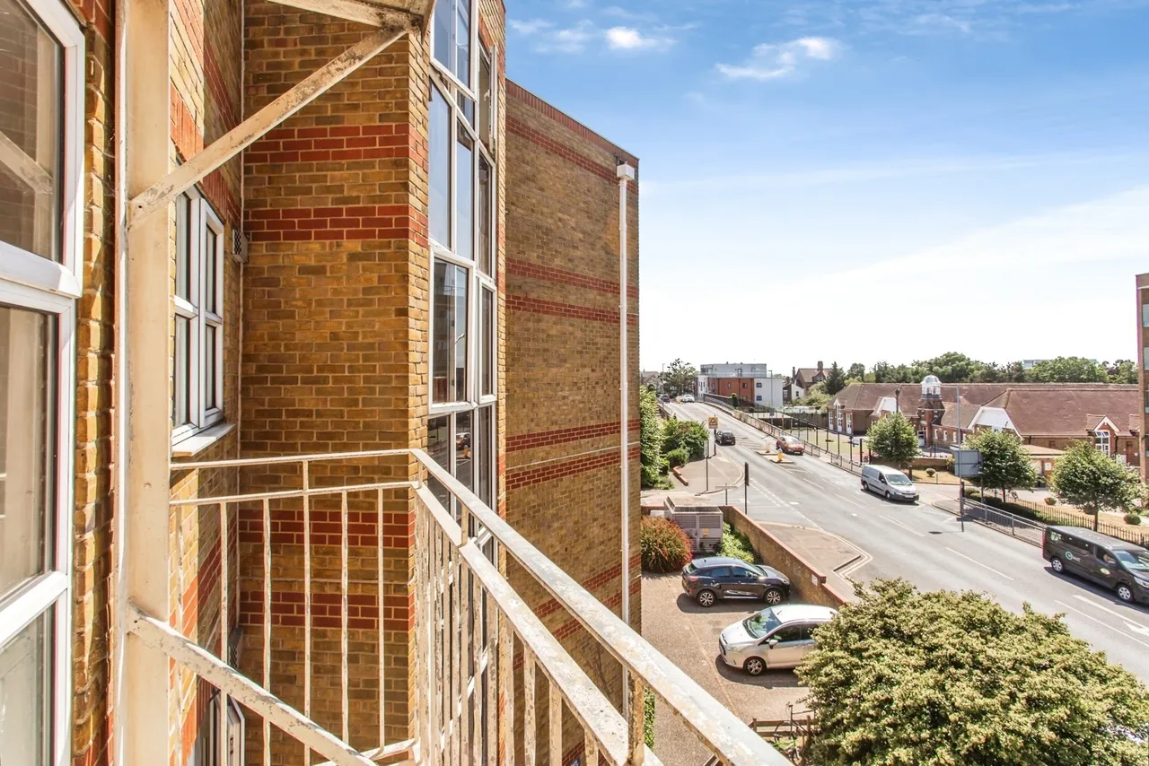 Lauriston Place, 150 Southchurch Avenue, Southend-On-Sea, Essex, SS1, photo 6