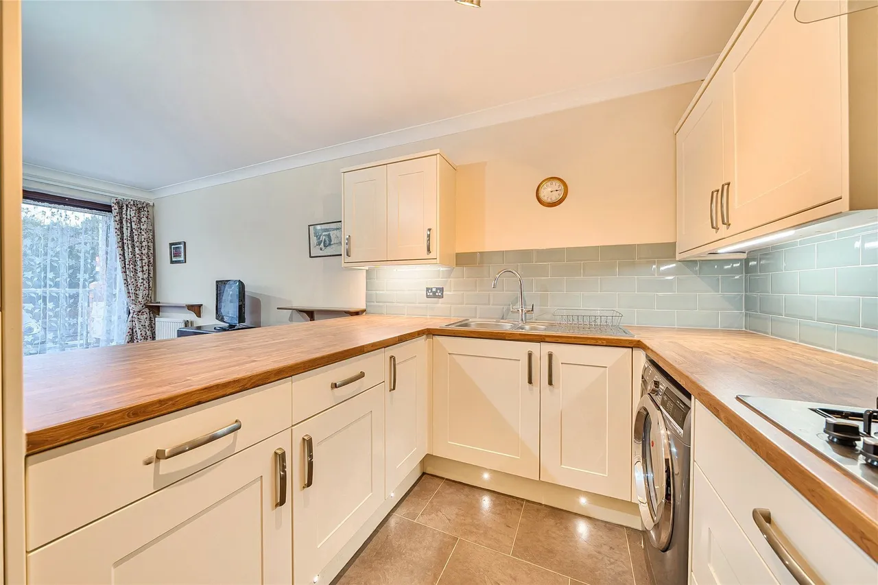 Bromley Road, Shortlands, Bromley, BR2, photo 2