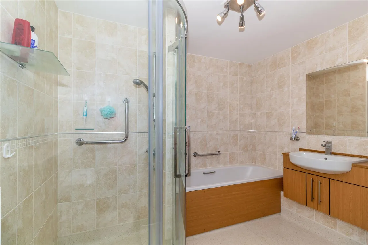 Little Glen Road, Glen Parva, LE2, photo 8