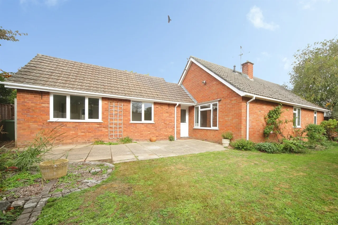 Newlands Crescent, Ruishton, TA3, photo 2