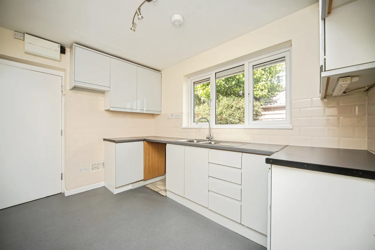 Newlands Crescent, Ruishton, TA3, photo 7