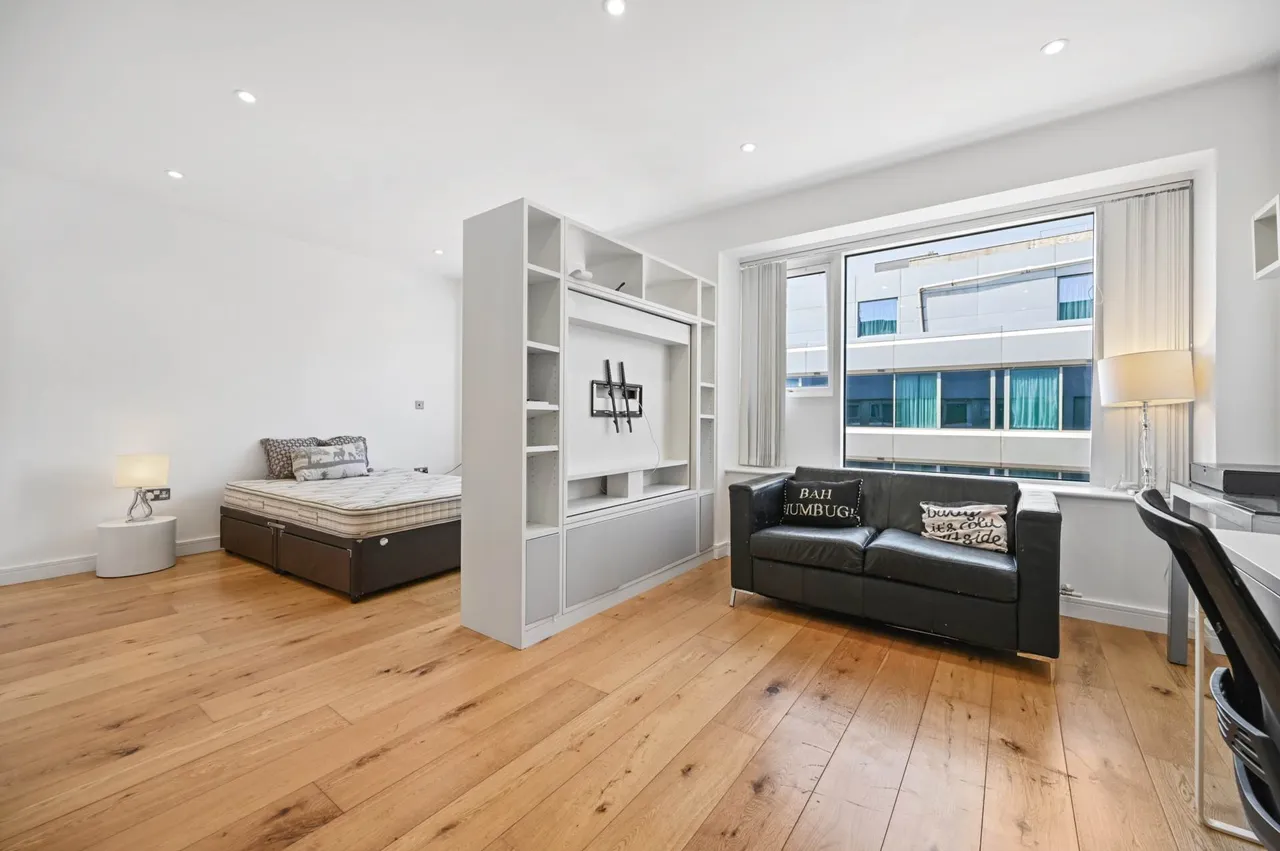 Lampton Road, Hounslow Central, TW3, photo 3