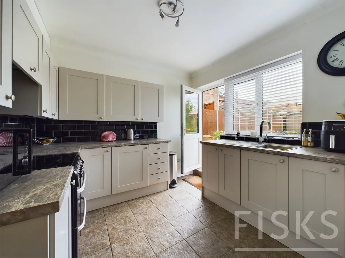 Homefields Avenue, Benfleet, SS7, photo 3