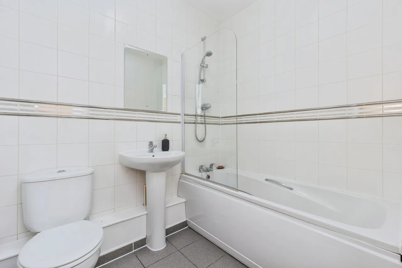 Claremont Road, SALE, Cheshire, M33, photo 12