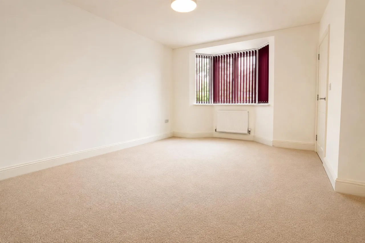 Cornford Crescent, Berwick, BN26 6GF, photo 2