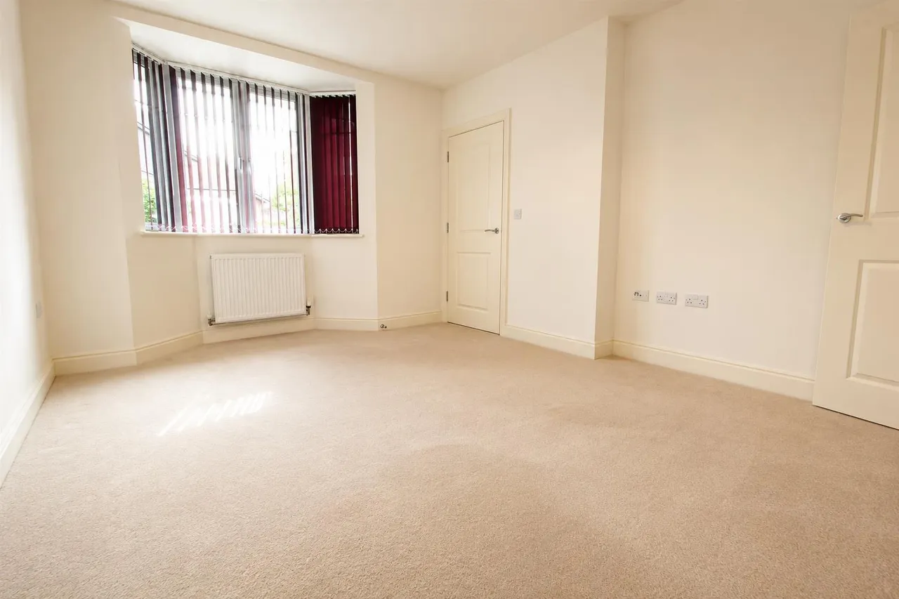 Cornford Crescent, Berwick, BN26 6GF, photo 3