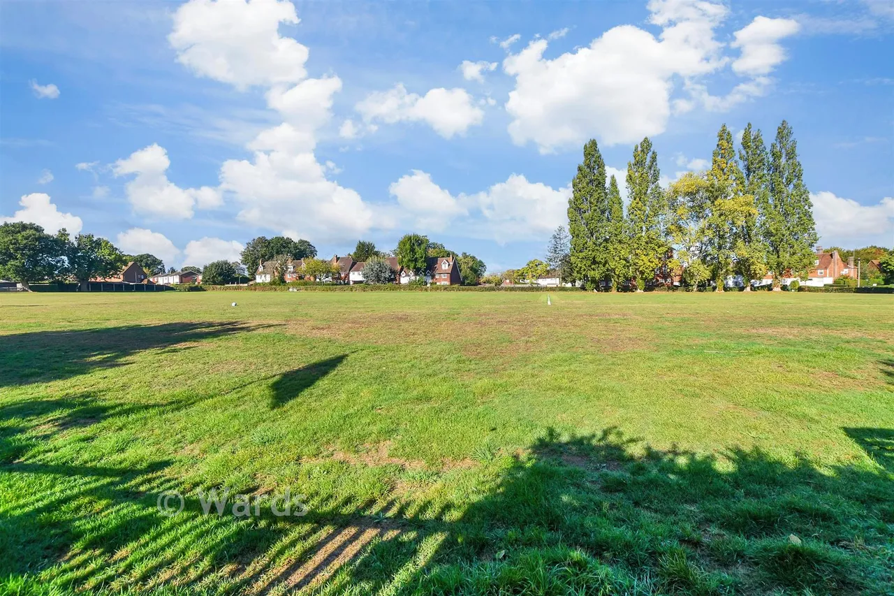 Dorothy Avenue, Cranbrook, TN17, photo 16