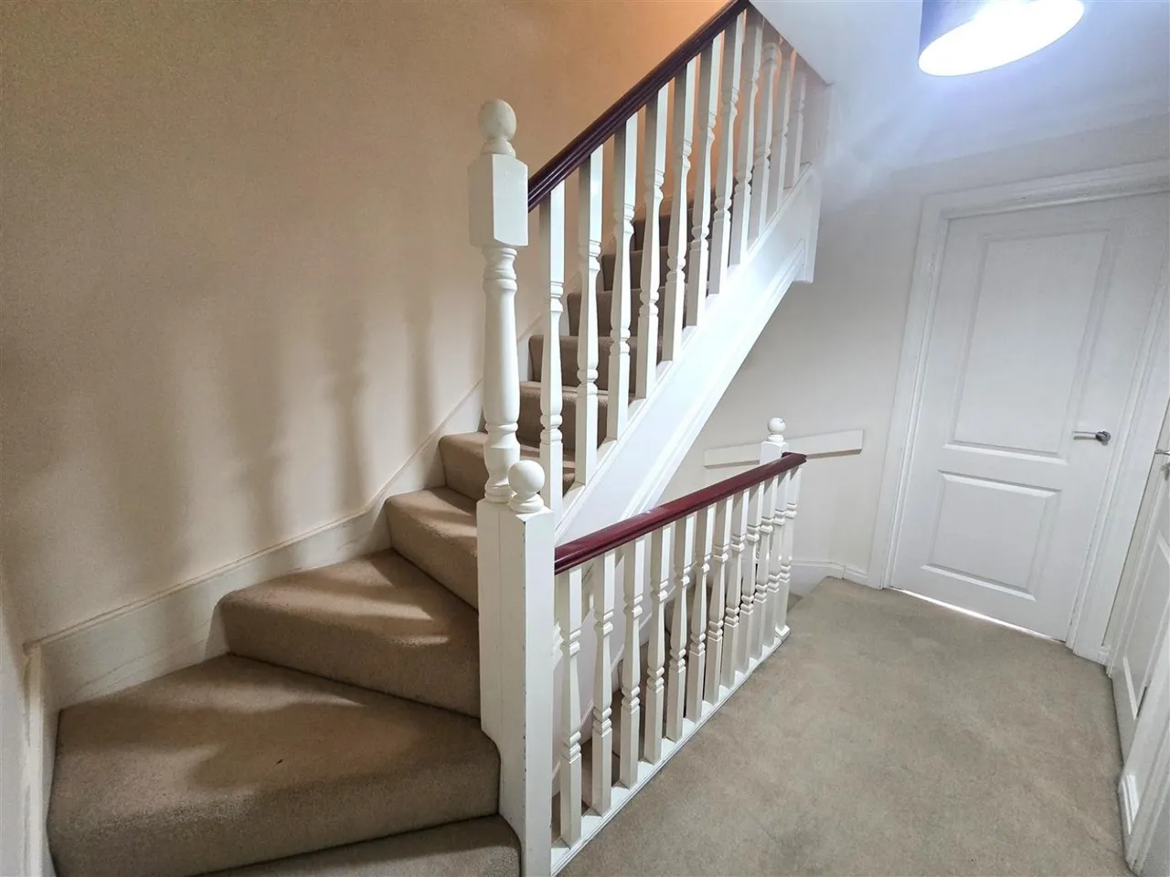 Glenwood Court, photo 9