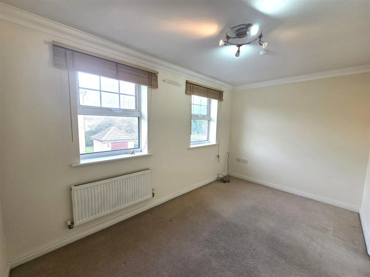 Glenwood Court, photo 6