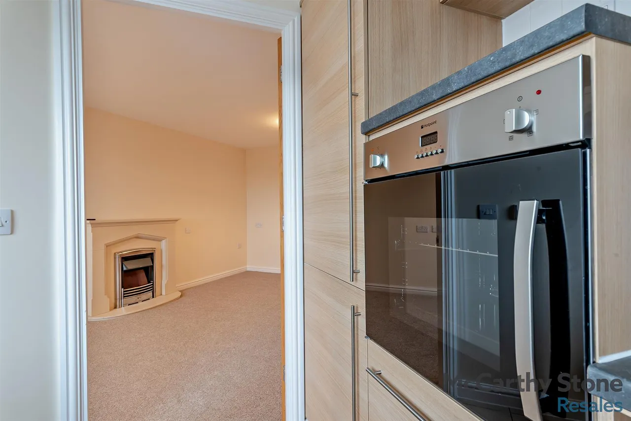 New Road, Basingstoke, RG21, photo 12