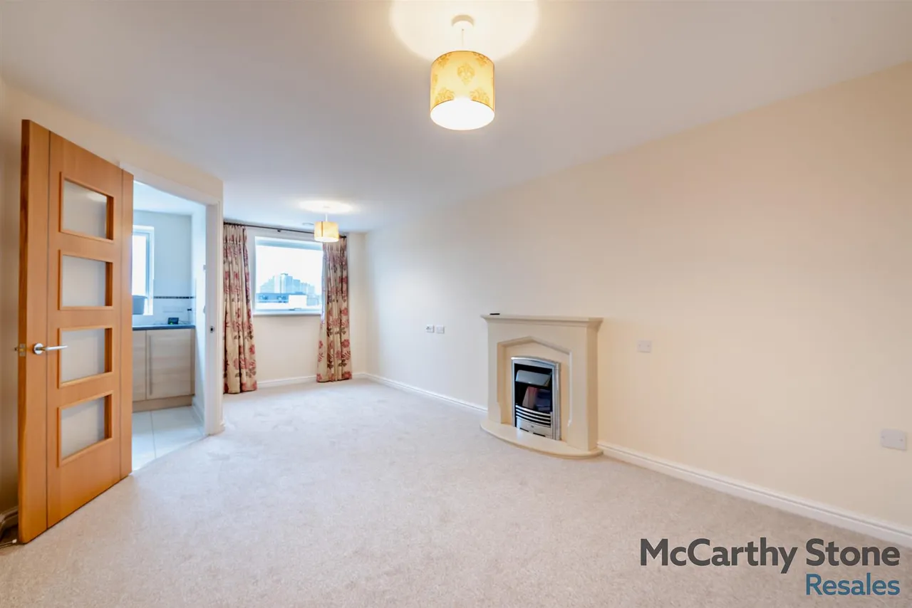 New Road, Basingstoke, RG21, photo 25