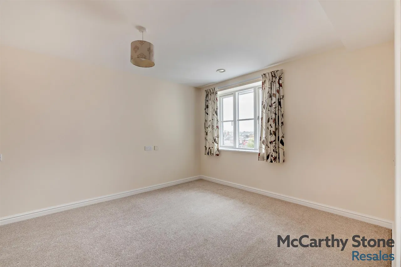 New Road, Basingstoke, RG21, photo 23