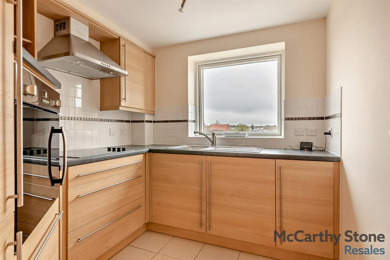 New Road, Basingstoke, RG21, photo 4