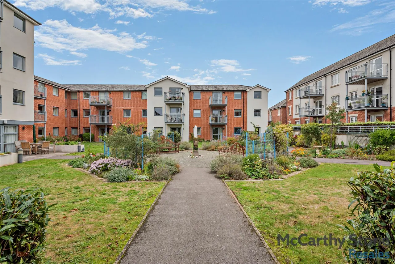 New Road, Basingstoke, RG21, photo 15