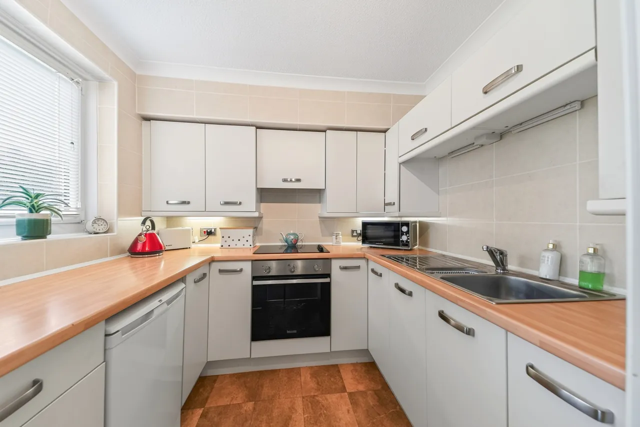 Maryville Avenue, Giffnock, Glasgow, East Renfrewshire, G46, photo 4