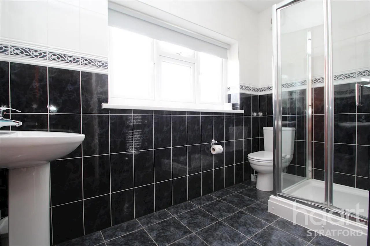 Earlham Grove, Forest Gate, E7, photo 4