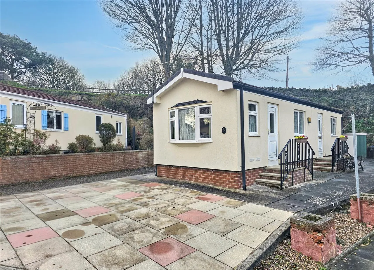 2 bed property for sale — Cringles, Silsden, BD20 0NS
