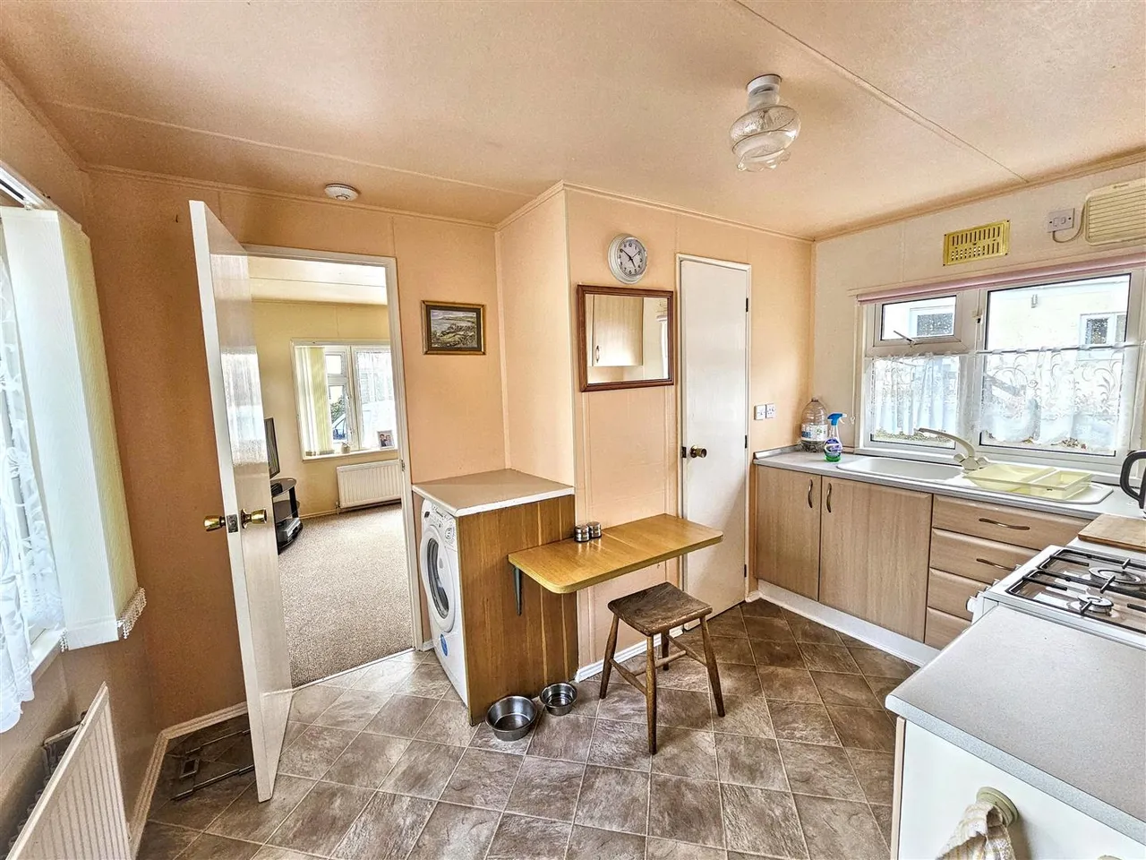 Cringles, Silsden, BD20 0NS, photo 4