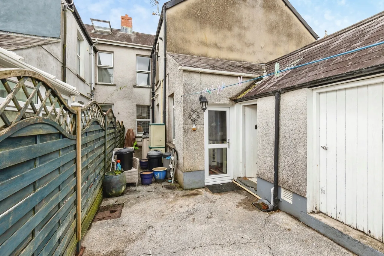 The Avenue, Carmarthen, SA31, photo 20