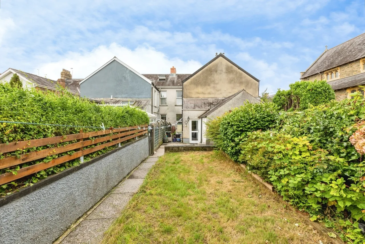 The Avenue, Carmarthen, SA31, photo 19