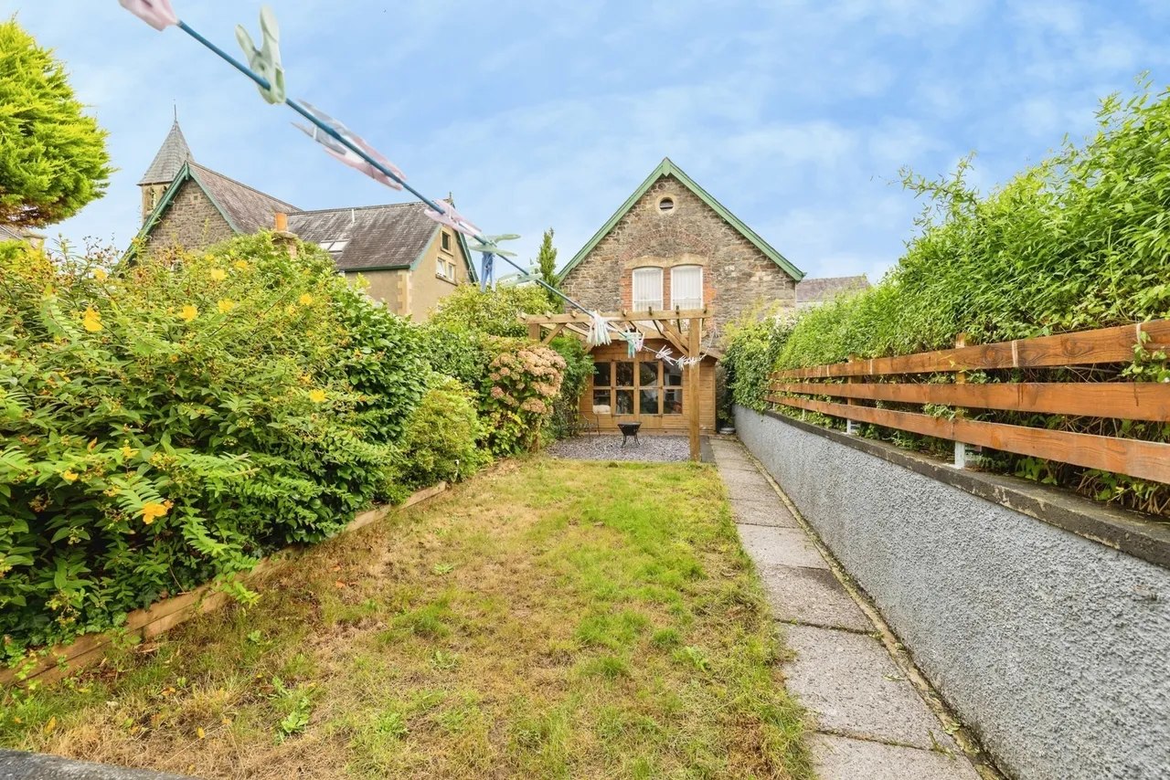 The Avenue, Carmarthen, SA31, photo 2