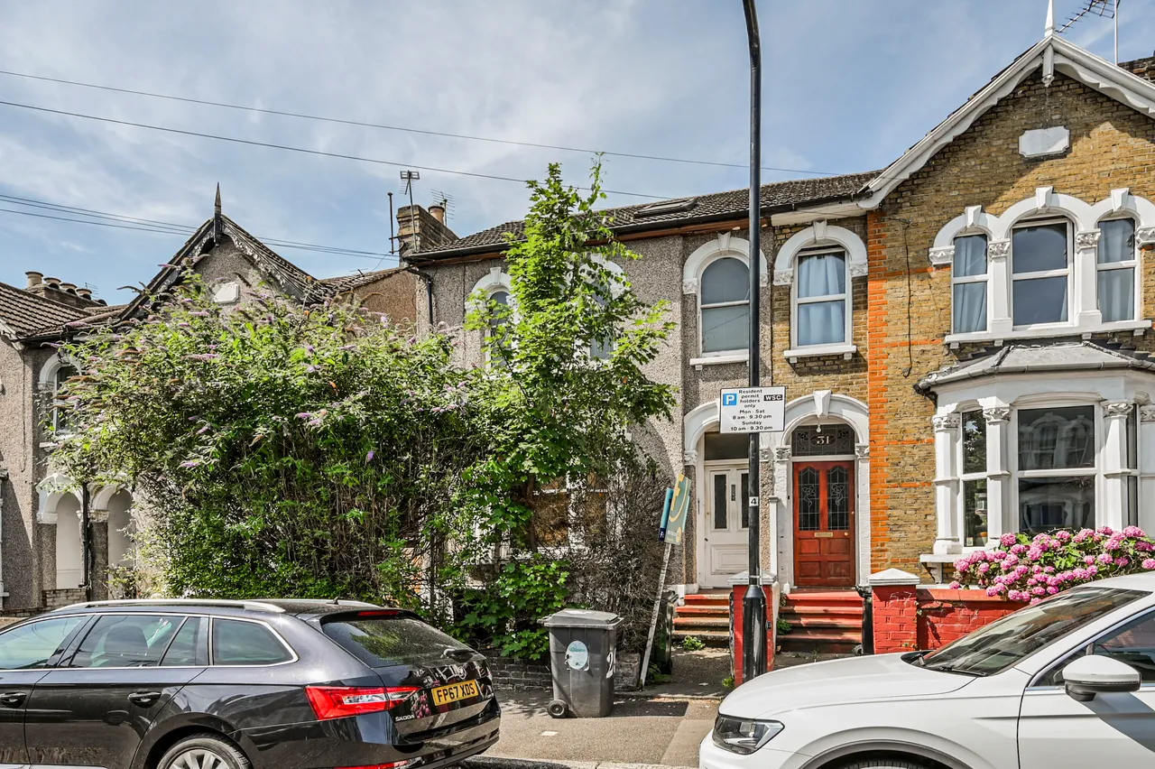 2 bed flat for sale — First Floor Flat 2, 29 Stainforth Road, Walthamstow
