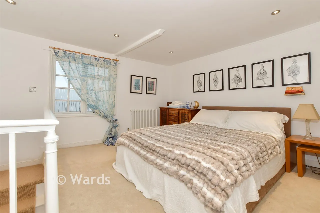 Nelson Street, Deal, CT14, photo 8